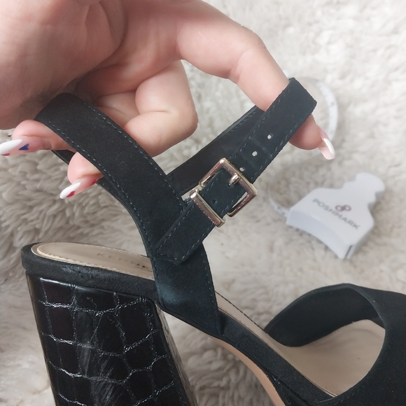 Kenneth Cole New York Dolly Platform Sandals - Picture 9 of 14